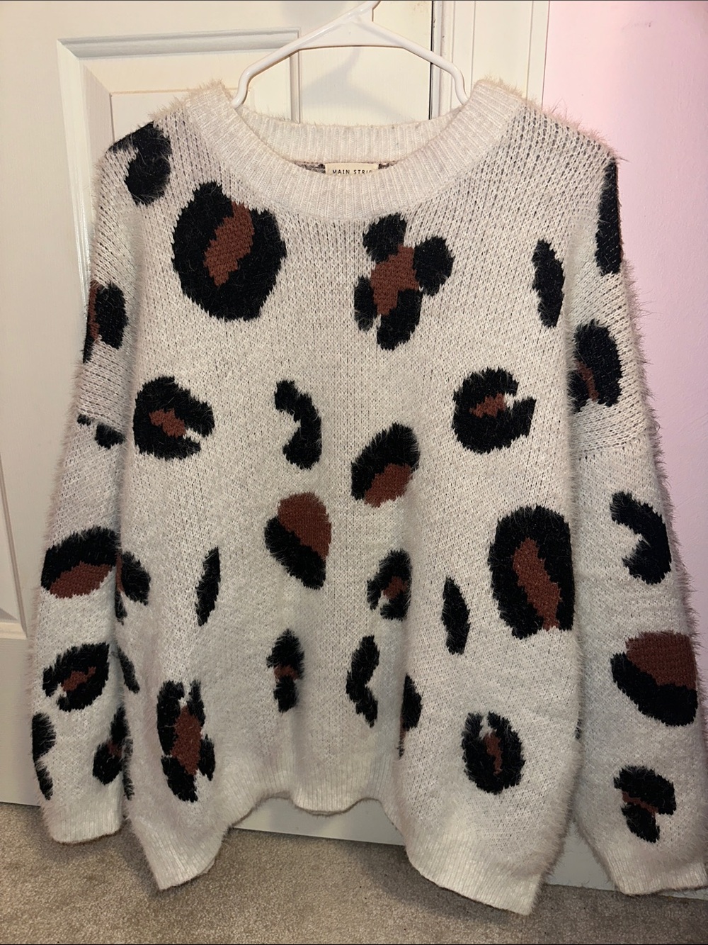 Main Strip cheetah print sweater